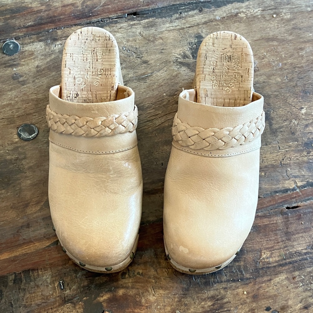 Kork-Ease Tan Braided Leather Clog Mules - Picture 4 of 8